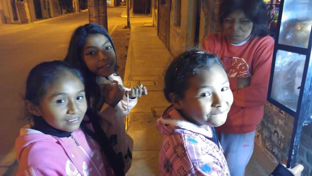 Three nina's with one mama